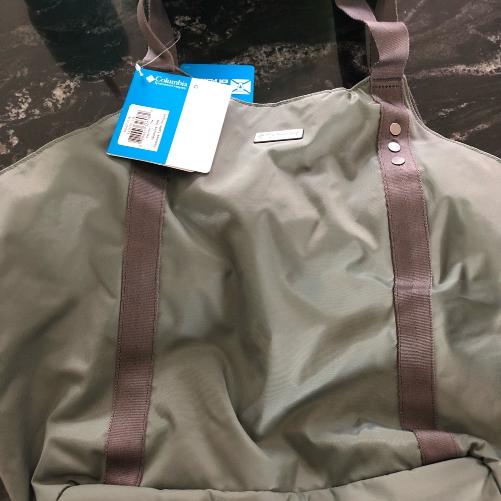 Columbia woman’s bag